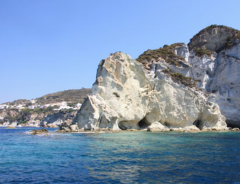 latinamipiace_isole-pontine-ponza-punta-e-faraglioni-della-madonna