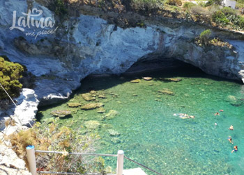 Cala-Feola-e-piscine-Naturali-isola-di-Ponza-latinamipiace