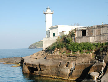 isole-pontine-ventotene_peschiera-romana-e-faro