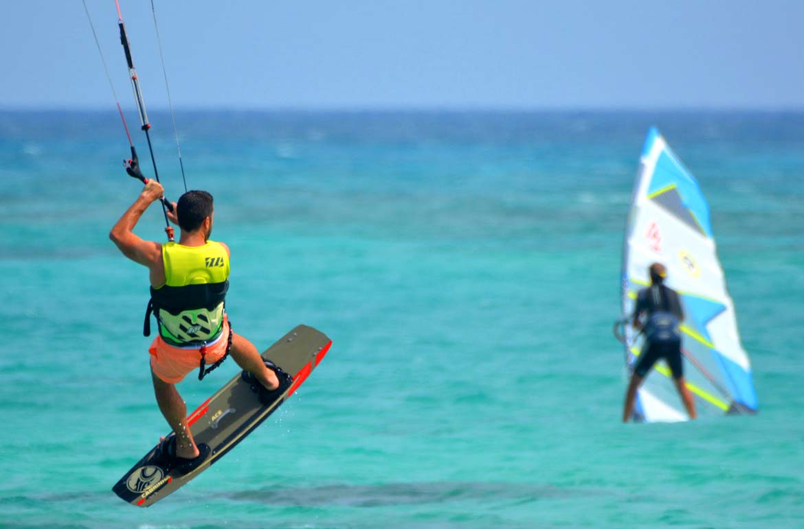 Kite-Surf-Wind-Surf-citta-di-Latina-latinamipiace