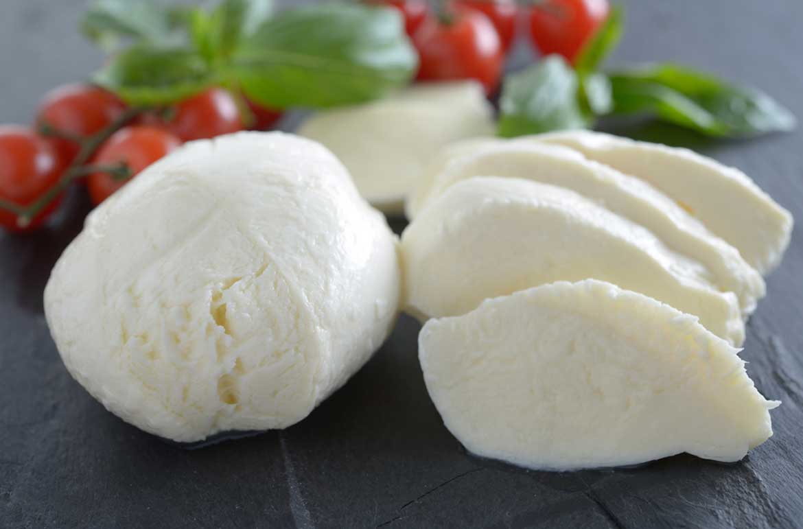 Mozzarella-di-Bufala-sapori-latinamipiace