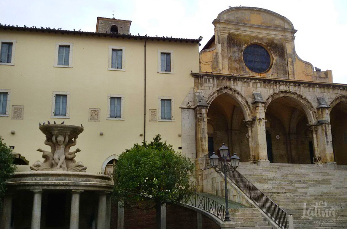 Duomo-di-Santa-Maria-Annunziata-Centro-storico-Priverno-cosa-vedere-latinamipiace