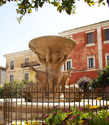 fontana-delfini-priverno