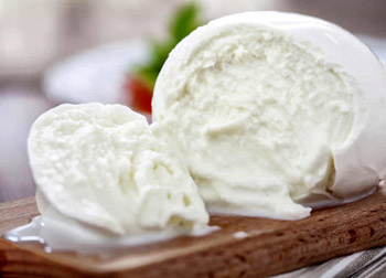 Mozzarella-di-bufala-pontina-prodotti-tradizionali-provincia-di-latina-latinamipiace